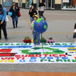 "Shvati svete da živiš od planete" - na Gradskom trgu obeležen Dan planete Zemlje